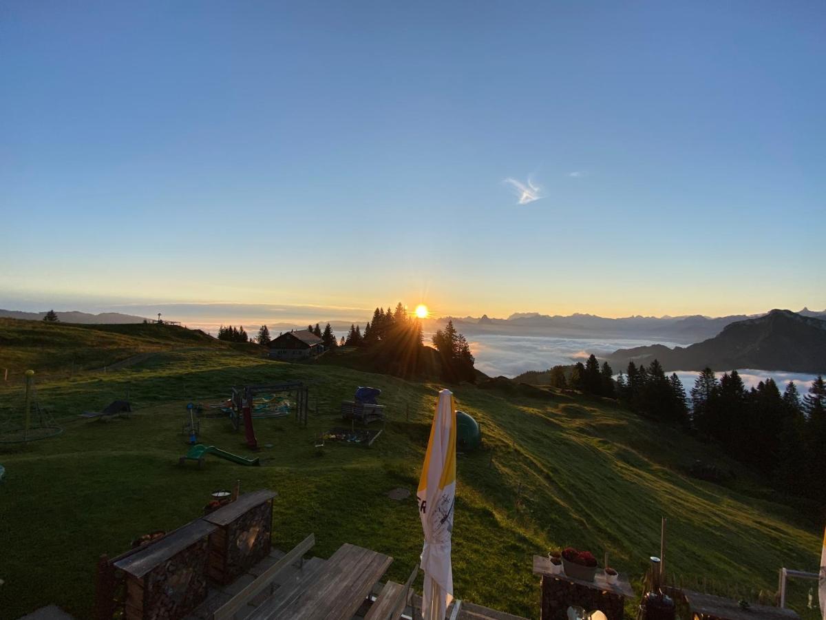 Rigi-Burggeist Alpine Guesthouse Gersau Exteriör bild